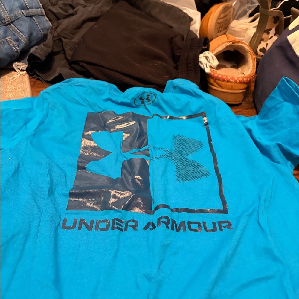 Under Armour Teal Graphic Tee
